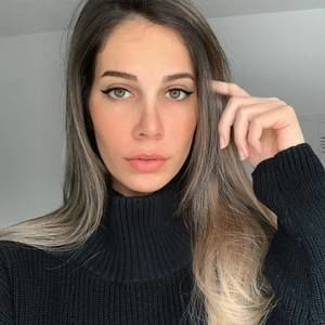 Meet your Posher, Esther